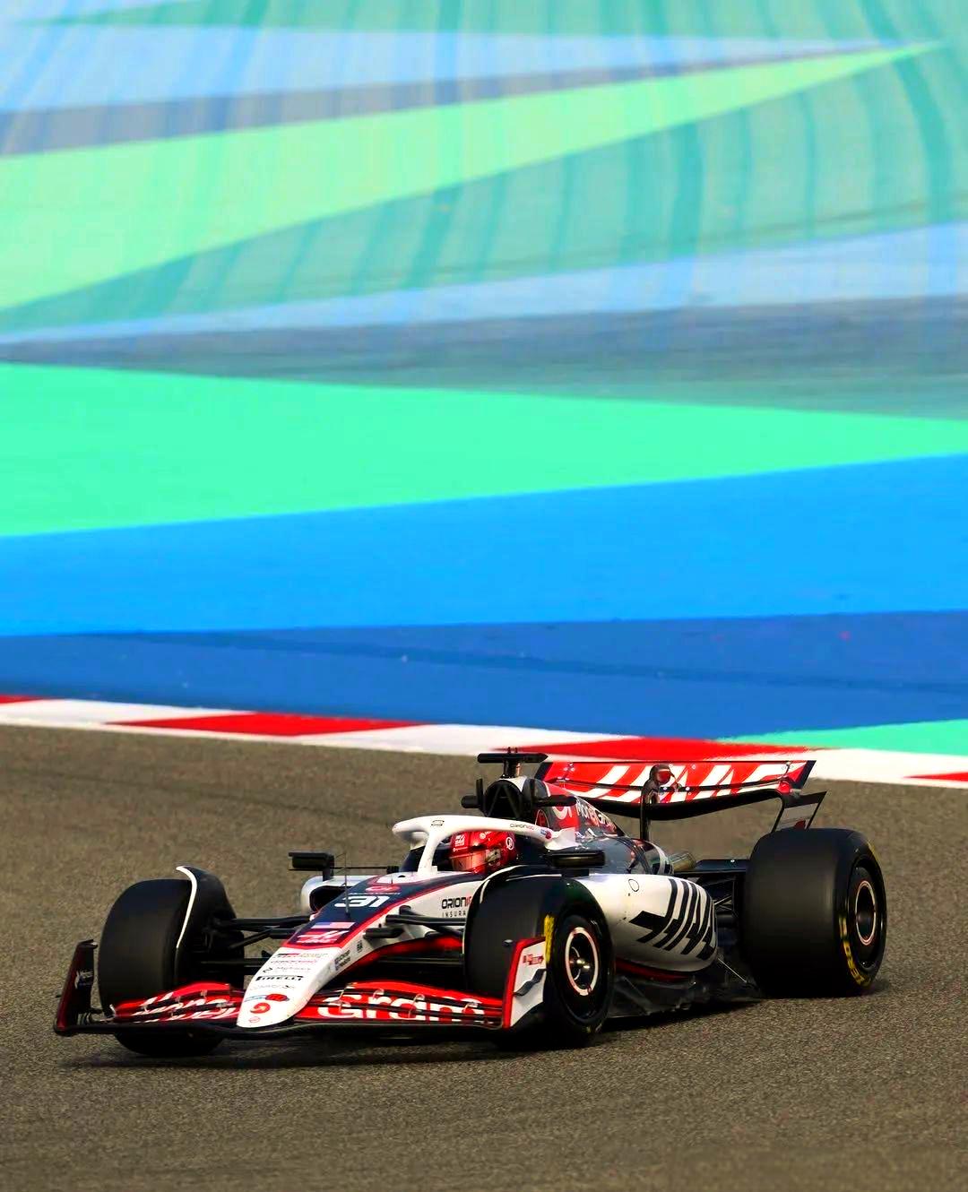 体育官网-哈斯车队碾压梅赛德斯，维斯塔潘带队取胜